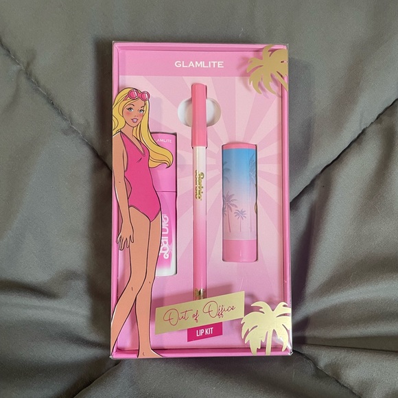 New & Sold Out Barbie x Glamlite “Out of Office” Lip Kit - Picture 5 of 7